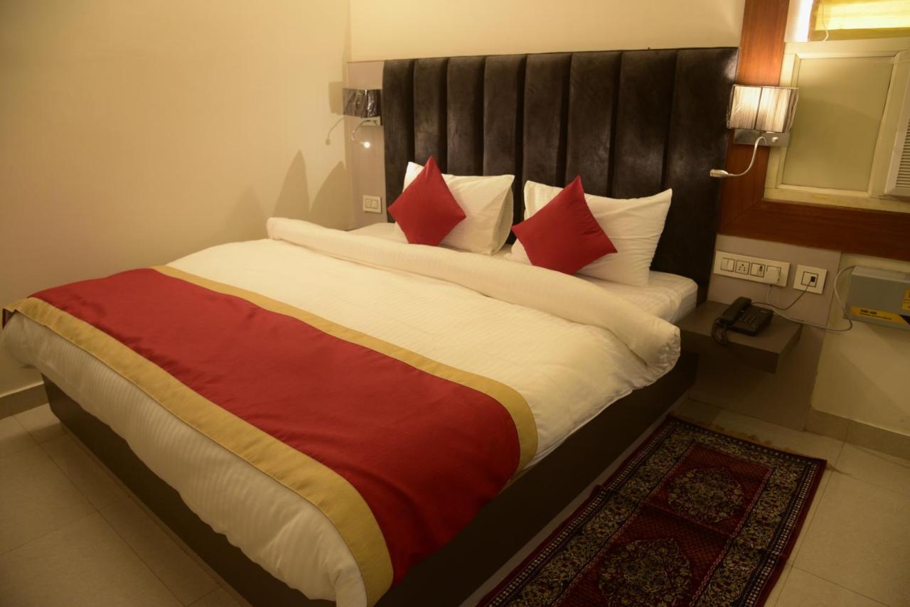 Hotel Le Cypress Барели Экстерьер фото